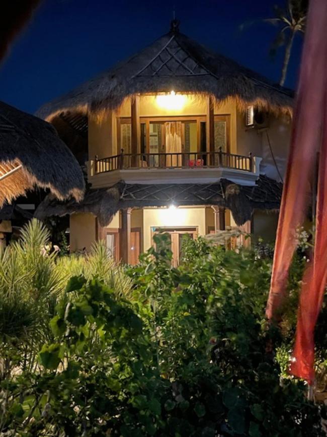 Life In Amed Beach Hotel Ngoại thất bức ảnh